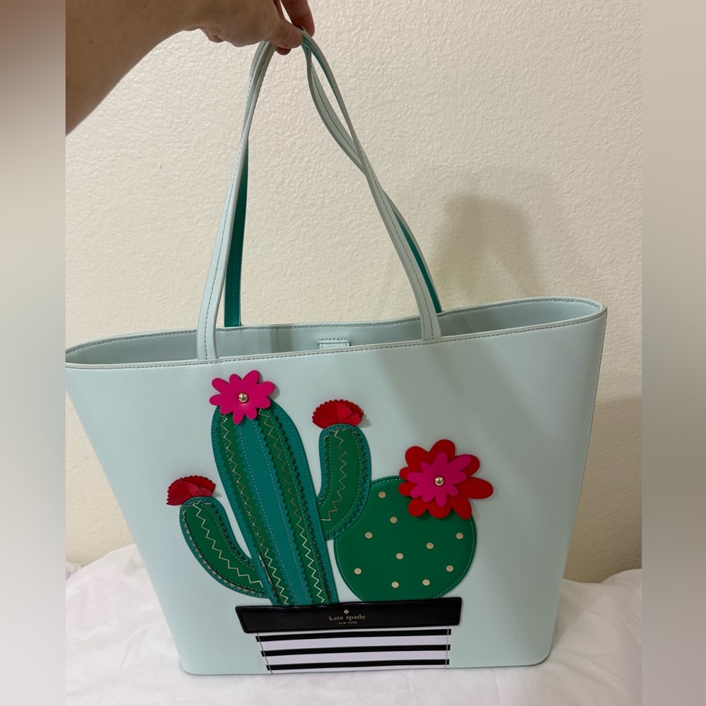 Kate Spade Mint Green Cactus Tote good condition - Picture 3 of 15